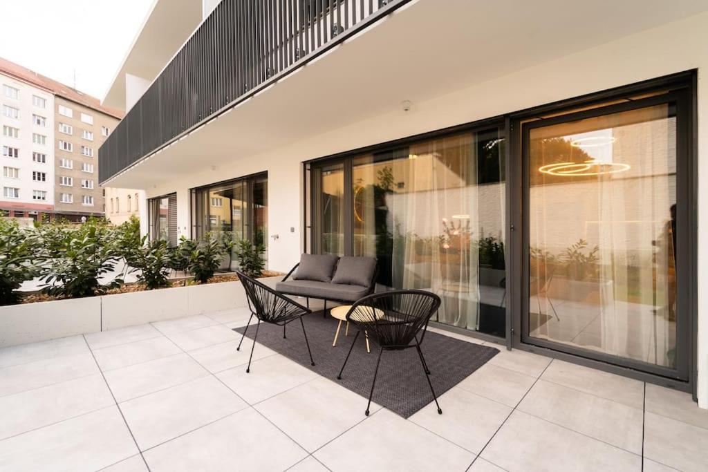 Gold Garden Terrace Apartment 布尔诺 外观 照片