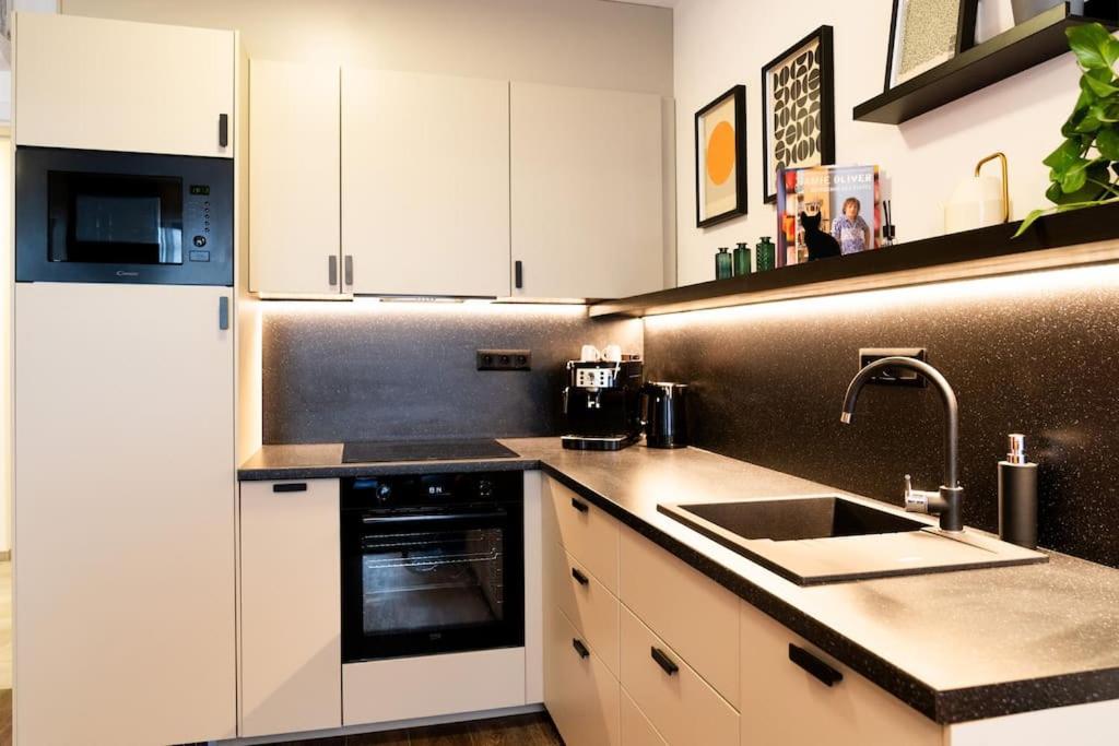 Gold Garden Terrace Apartment 布尔诺 外观 照片