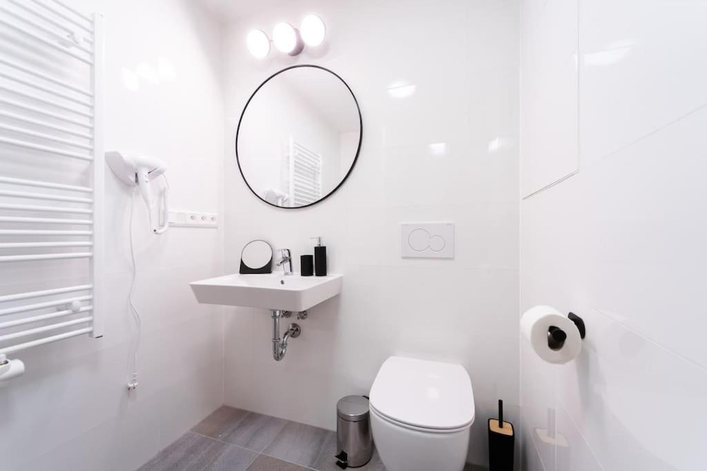 Gold Garden Terrace Apartment 布尔诺 外观 照片