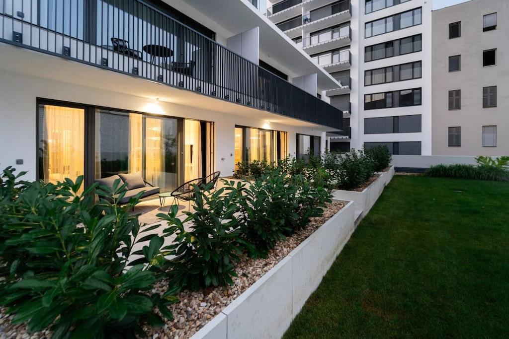 Gold Garden Terrace Apartment 布尔诺 外观 照片